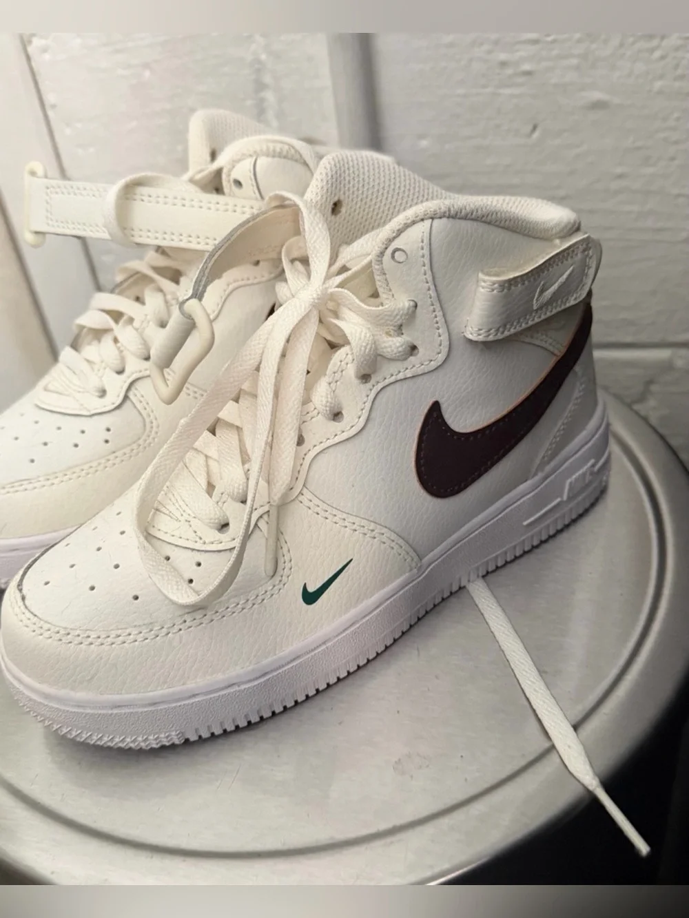 Nike Kids Mid-Top Sneakers in Off-White with Dark Brown Swoosh